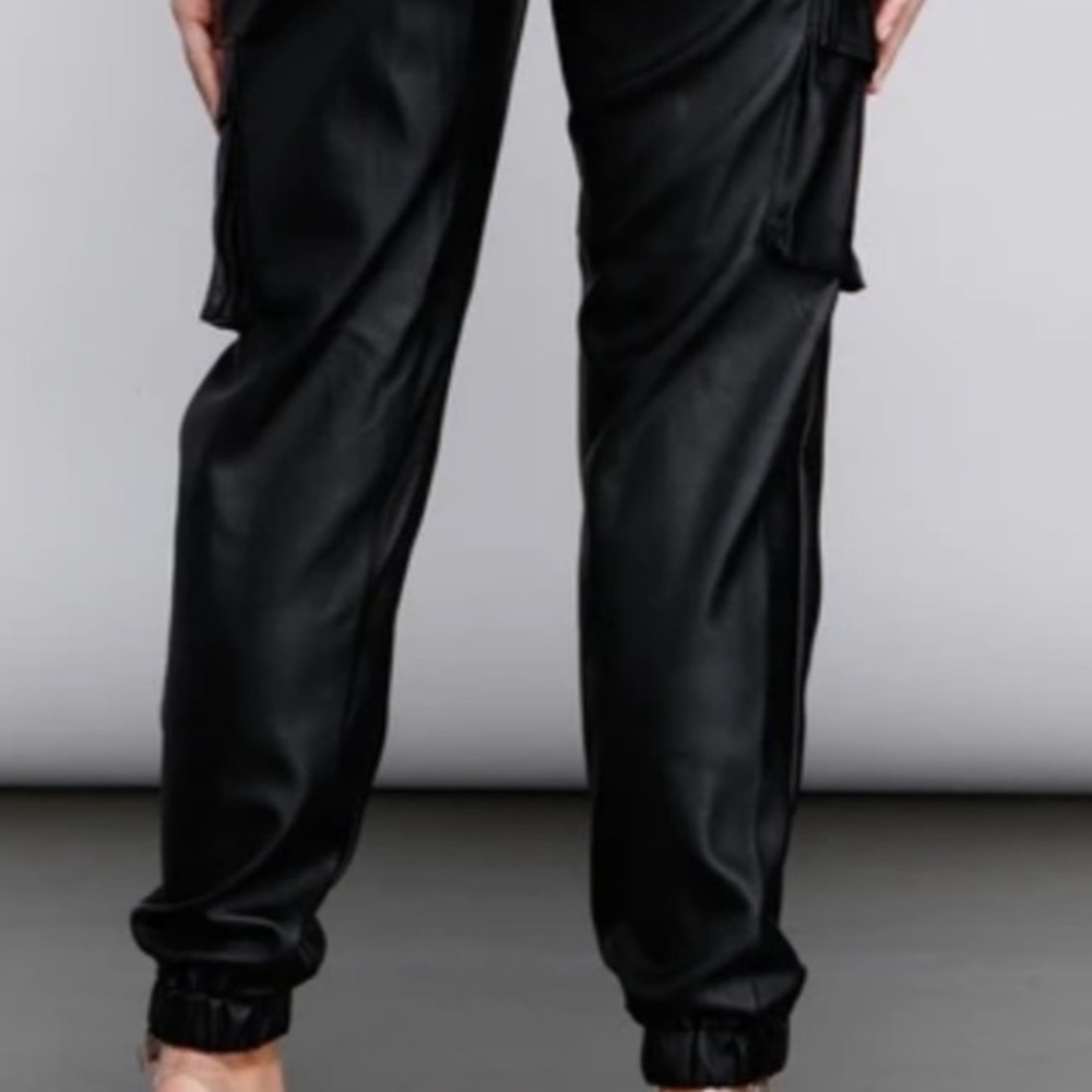 Black leather cargo pants -High waisted leather cargo pants - Picture 4 of 4